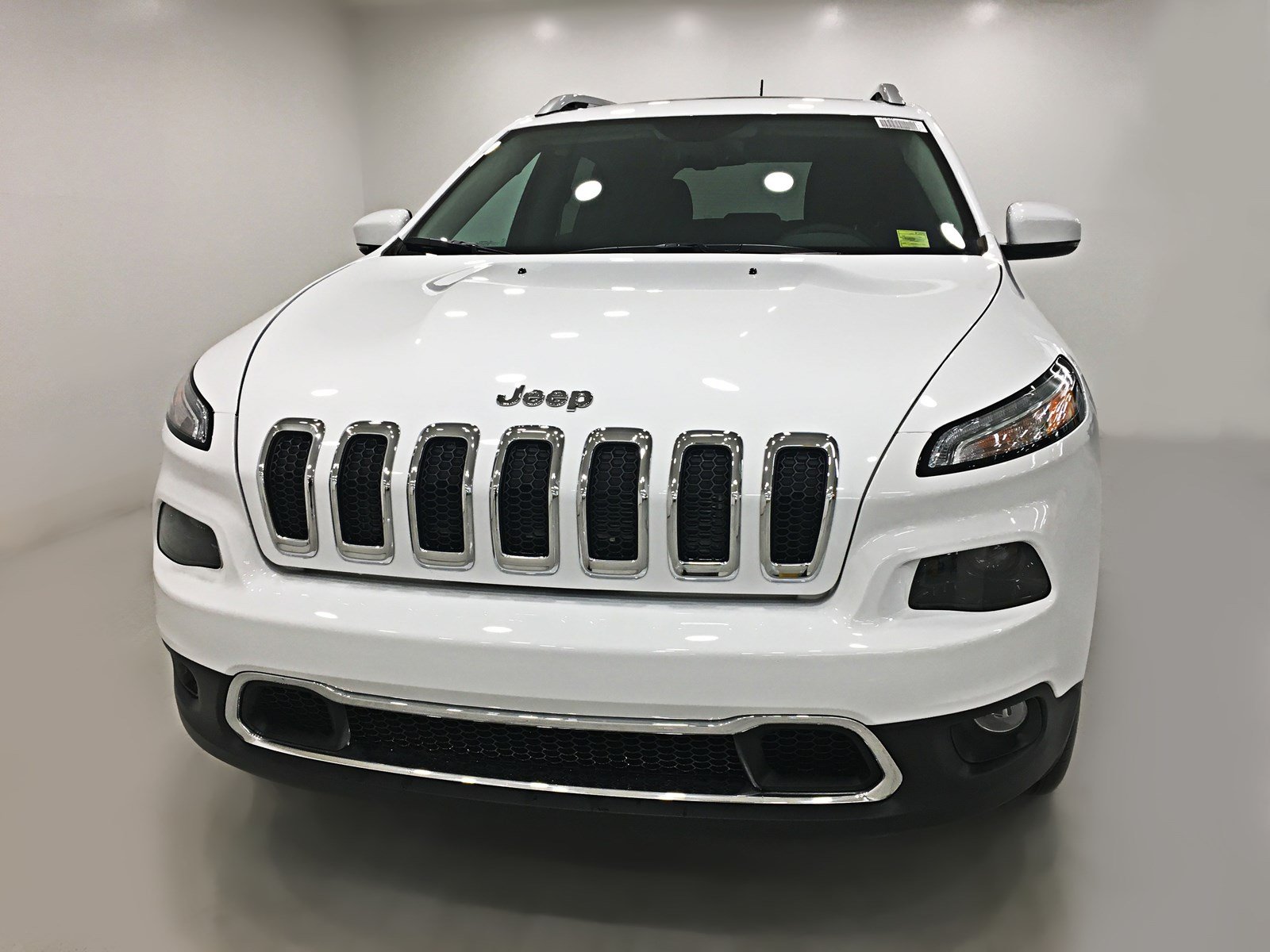 Used 2017 Jeep Cherokee Limited 4x4 V6 | Heated and Ventilated Seats ...