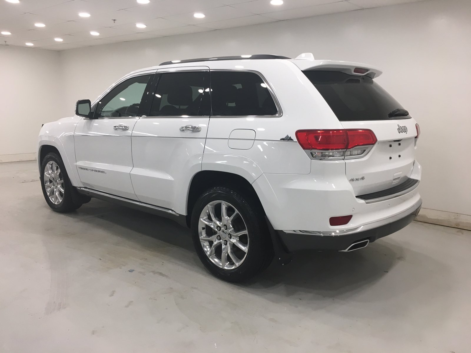 Certified Used 2014 Jeep Grand Cherokee Summit | Leather | Sunroof ...