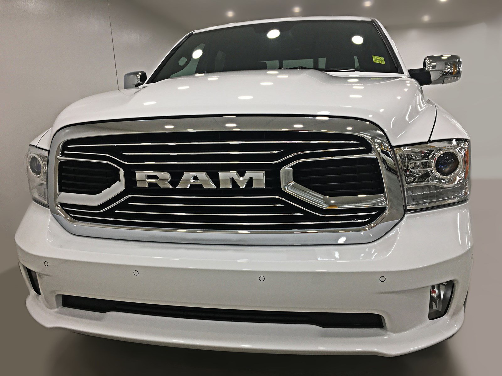 New 2018 Ram 1500 Limited Crew Cab EcoDiesel | Sunroof | Navigation ...