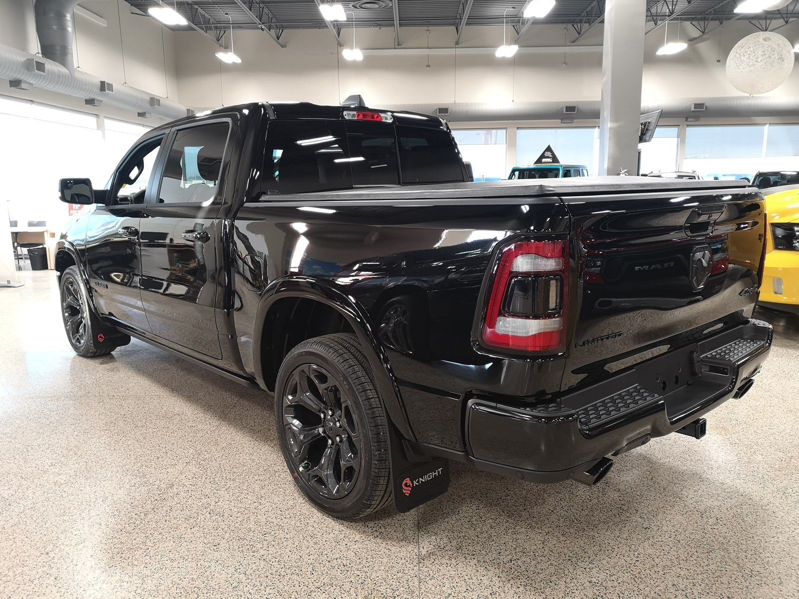 New 2020 Ram 1500 Limited Crew Cab Sunroof Navigation 12