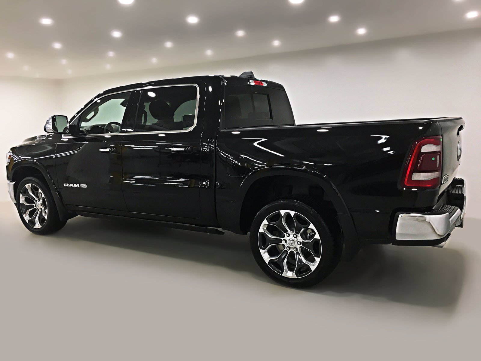 New 2019 Ram 1500 Laramie Longhorn Crew Cab | Sunroof | Navigation | 12 ...