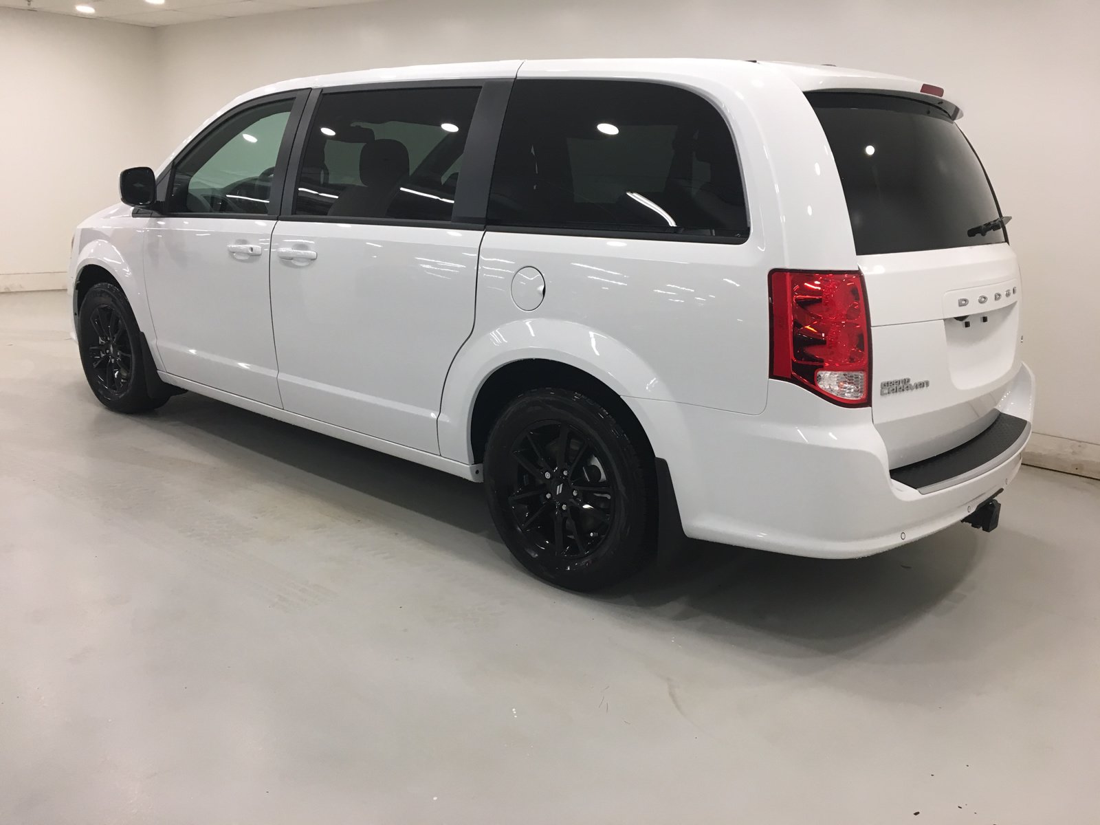 New 2020 Dodge Grand Caravan GT | Leather | DVD | Navigation | Mini-van ...